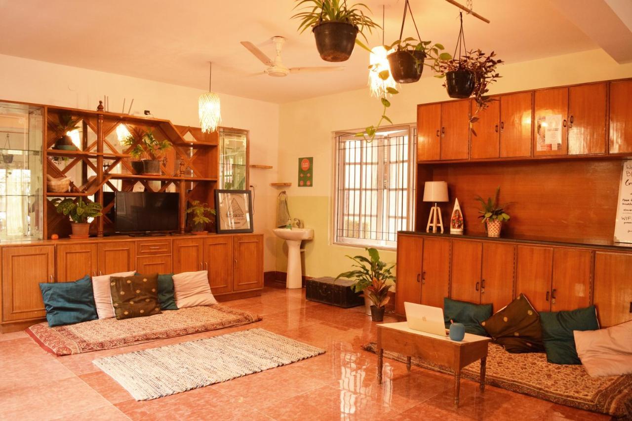 Be Animal Hostel Бангалор Екстериор снимка